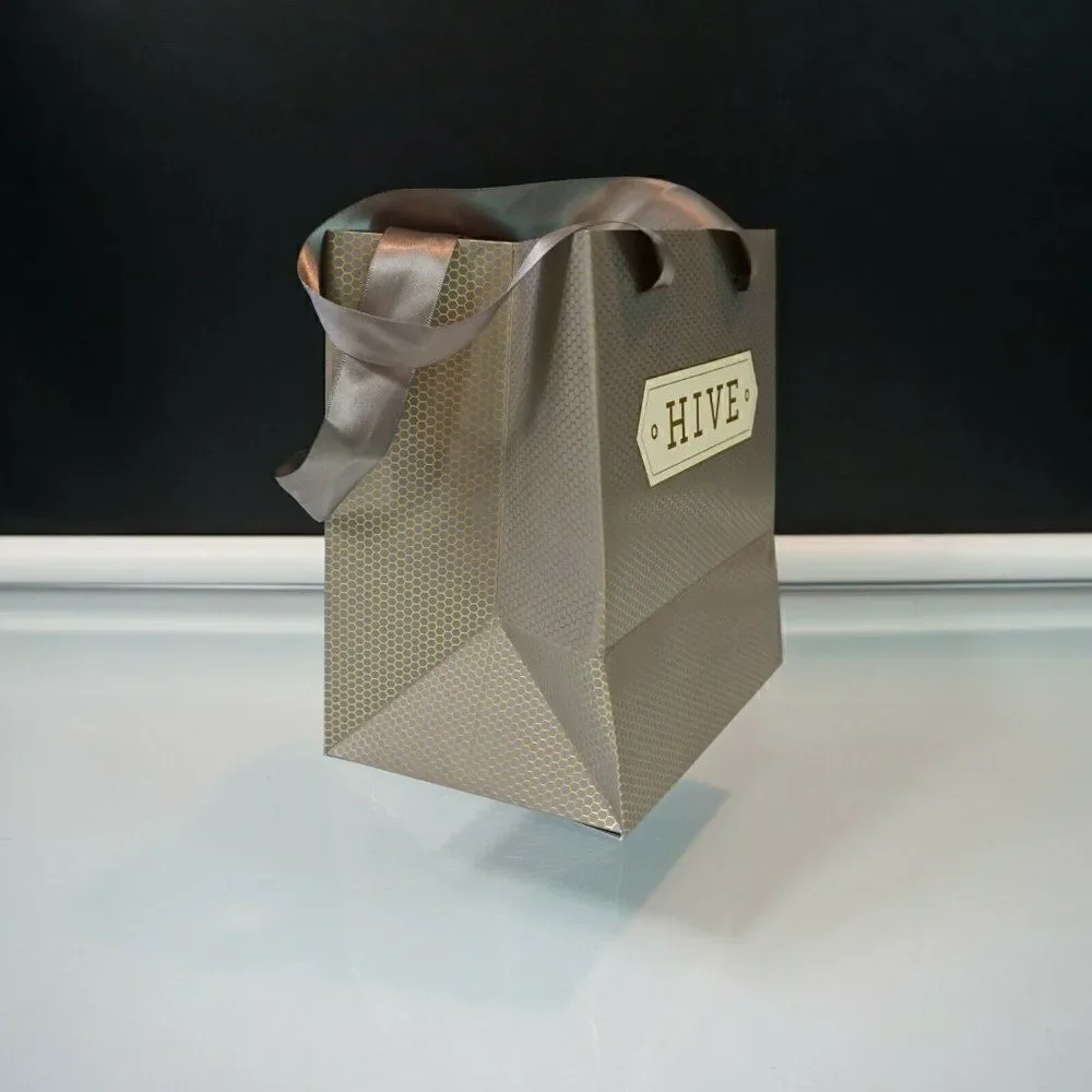 Hive Boutique Store Totes 5 Paper Gift Bags Rope Handles Gray Gold